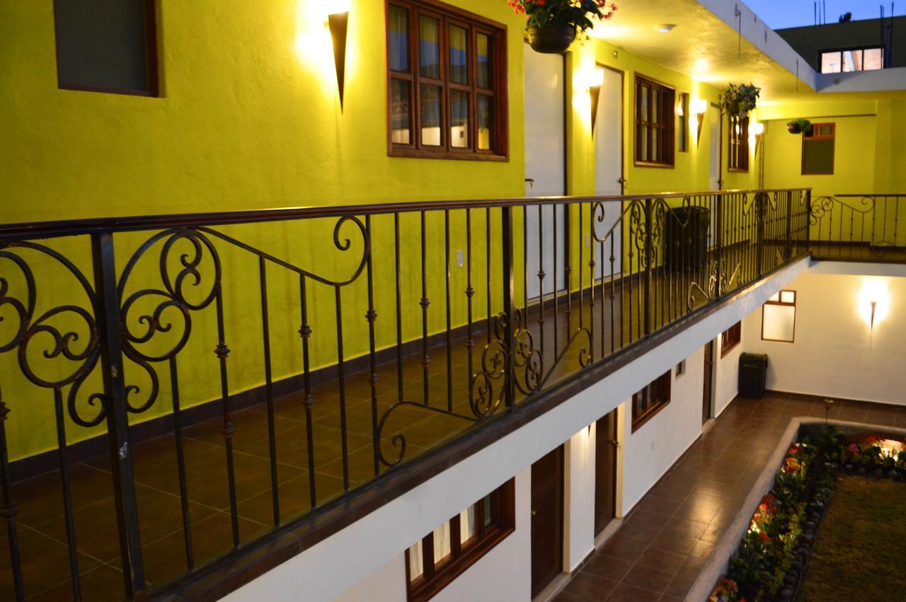 Hotel Las Candelas De Уамантла Экстерьер фото